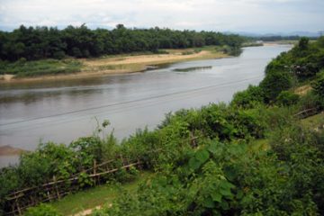 Cô gái Hà Tĩnh trên đỉnh Trường Sơn