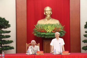 Suy ngẫm về căn bệnh tham vọng quyền lực và tham nhũng chức quyền